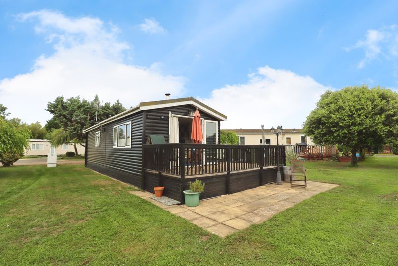 Property photo 1 of 10 Promenade Way
