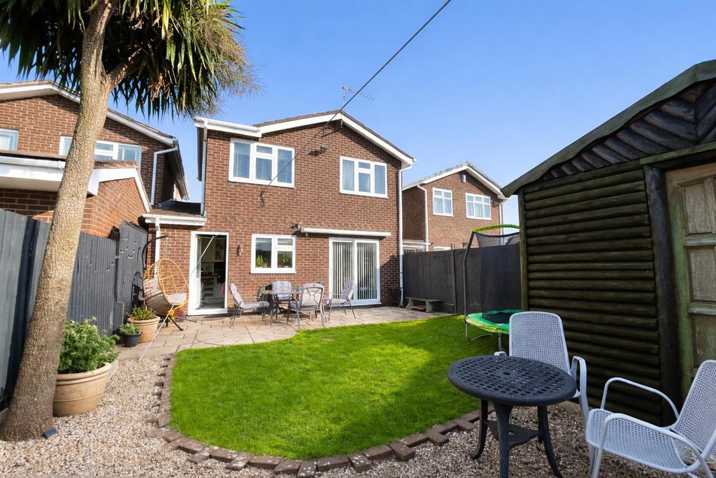 Property photo 3 of 15