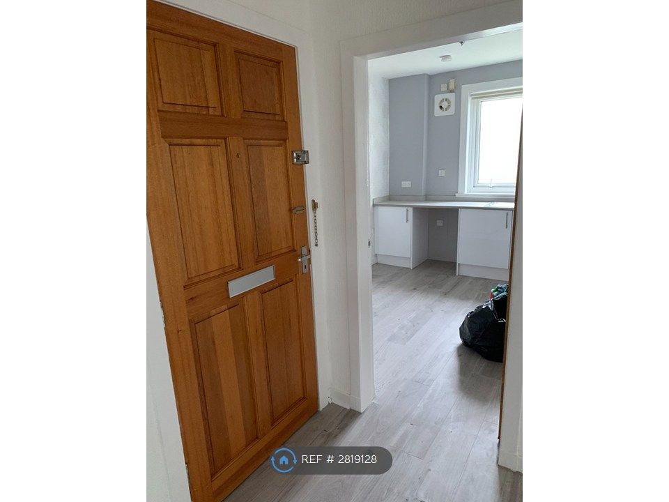 Property photo 3 of 13 Front Door To Kitchen