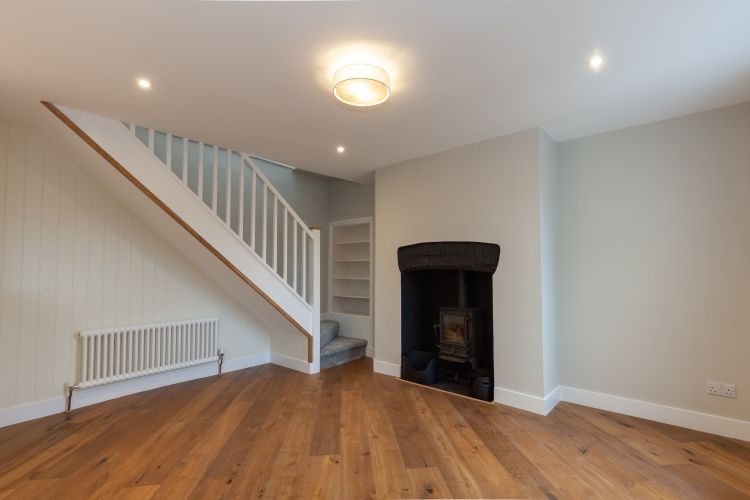 Property photo 2 of 9 210962