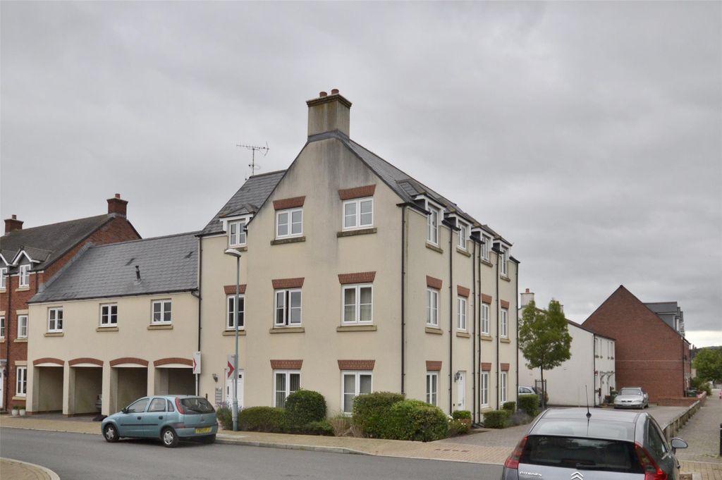 Property photo 3 of 13 _Csc0358