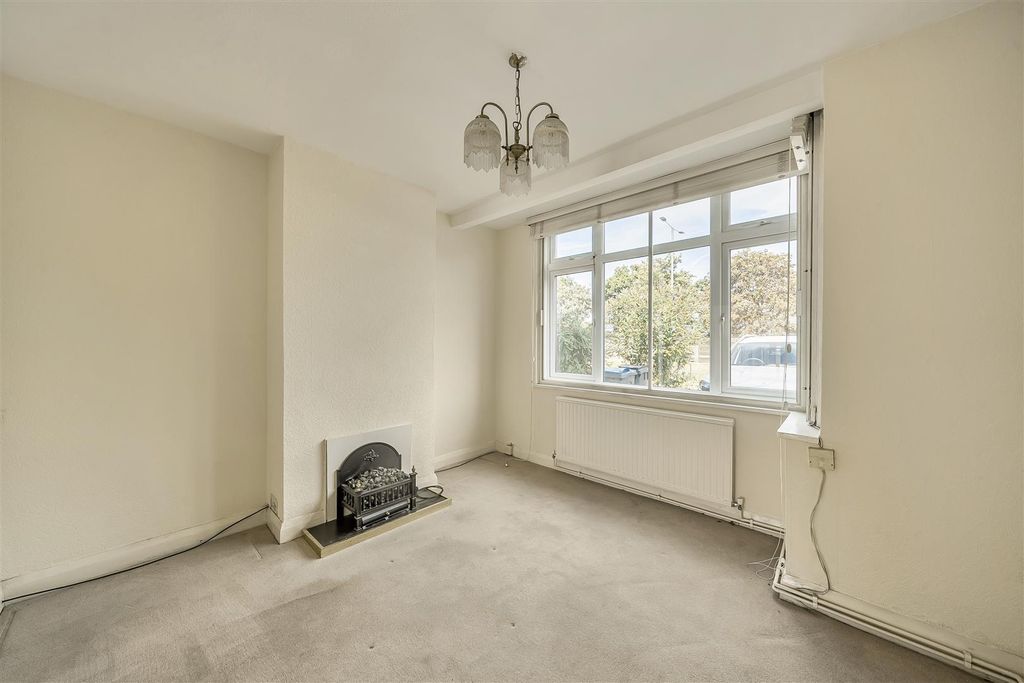 Property photo 3 of 14 1346212-19-68B59A81Acb26.Jpg