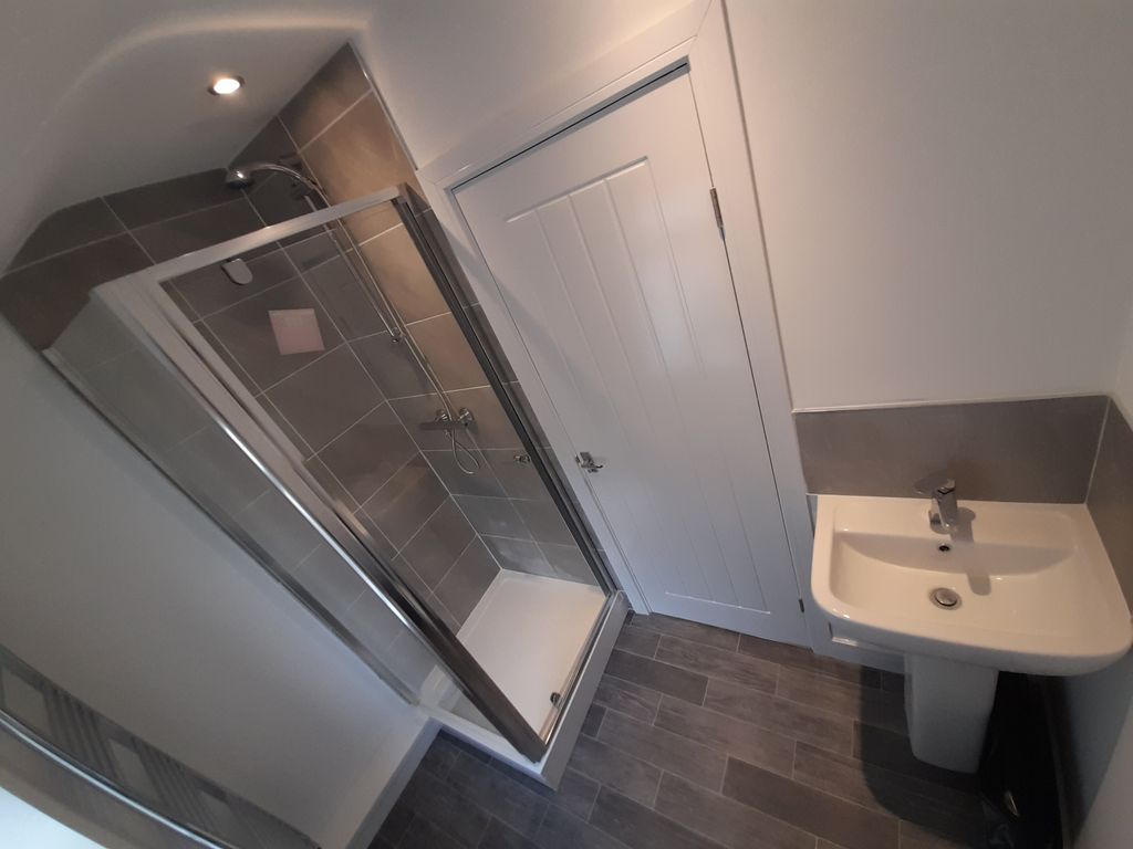 Property photo 3 of 3