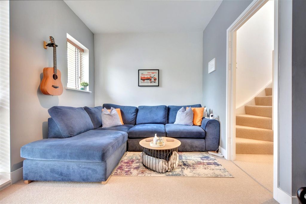 Property photo 3 of 28 Bedroom Three/ Lounge (3).Jpeg