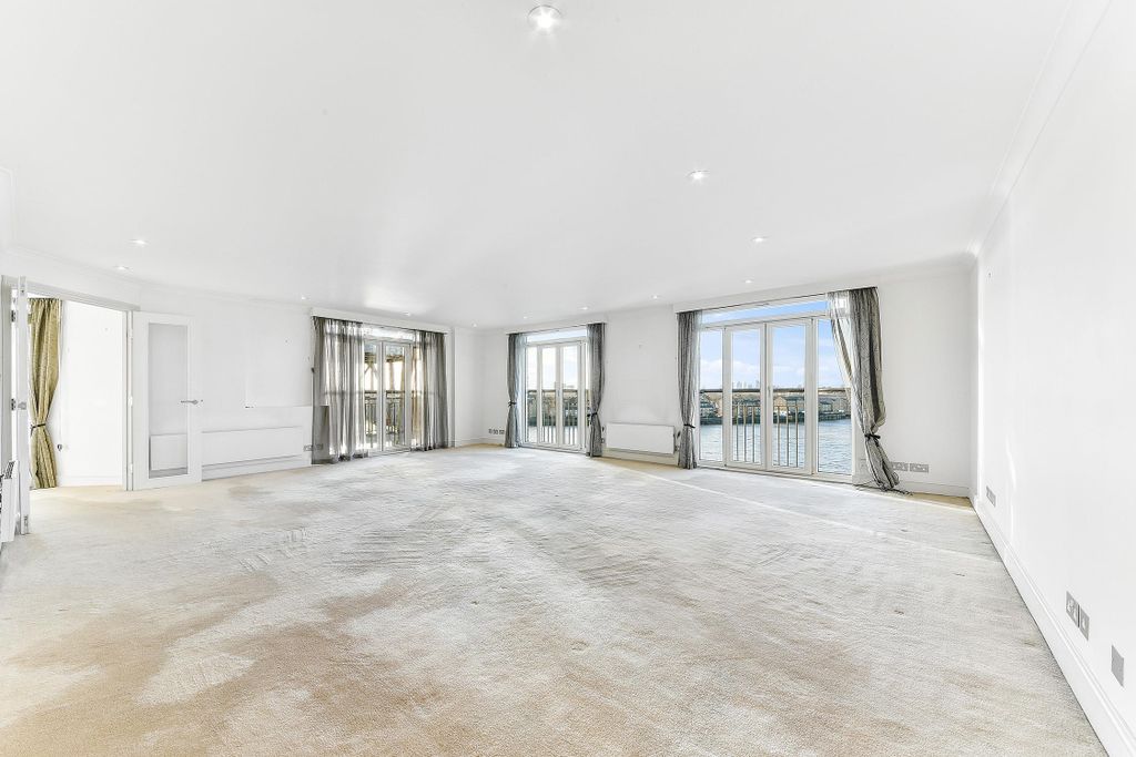 Property photo 1 of 12 Image