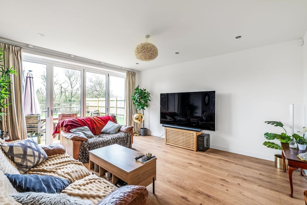 Property photo 2 of 14 Picture No. 09