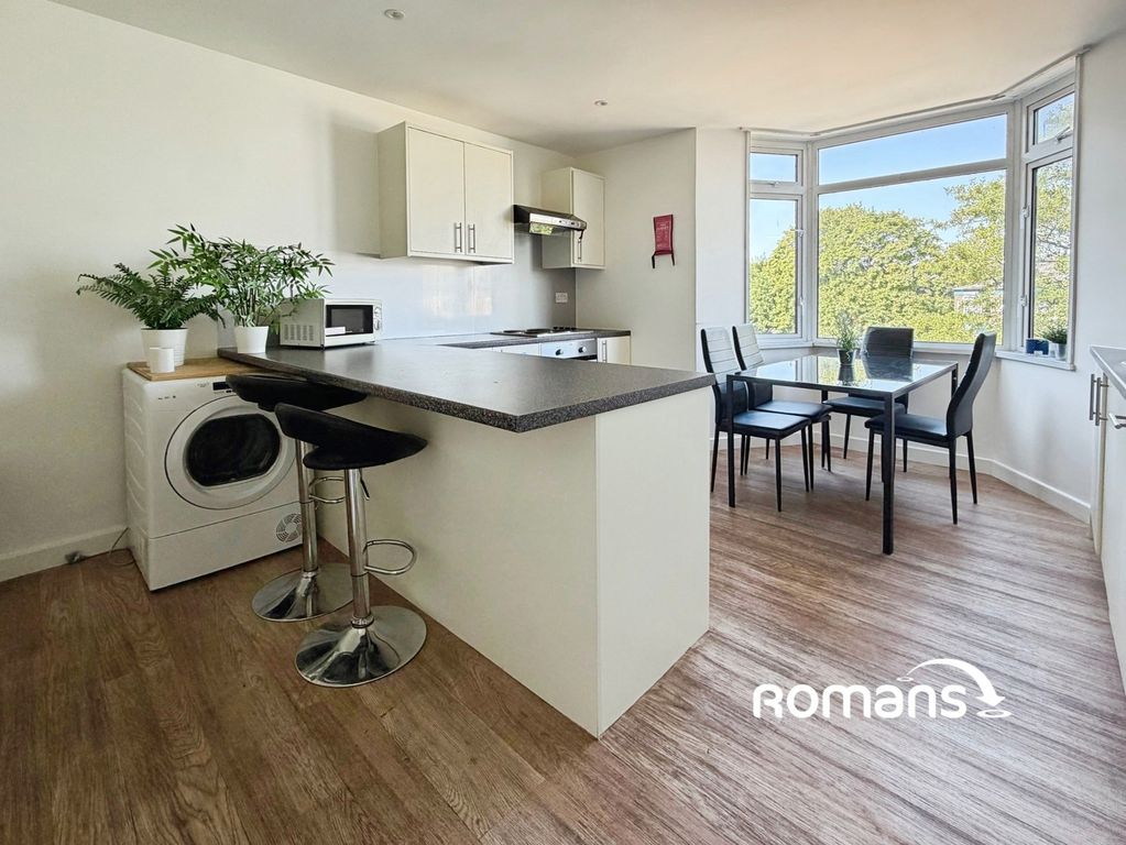 Property photo 2 of 12 Pbox-Img.Jpg