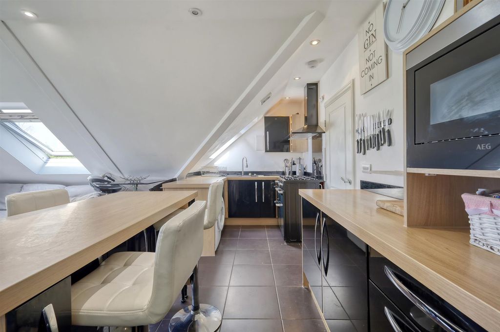 Property photo 3 of 17 Img_3378_10 Copy 2.Jpg