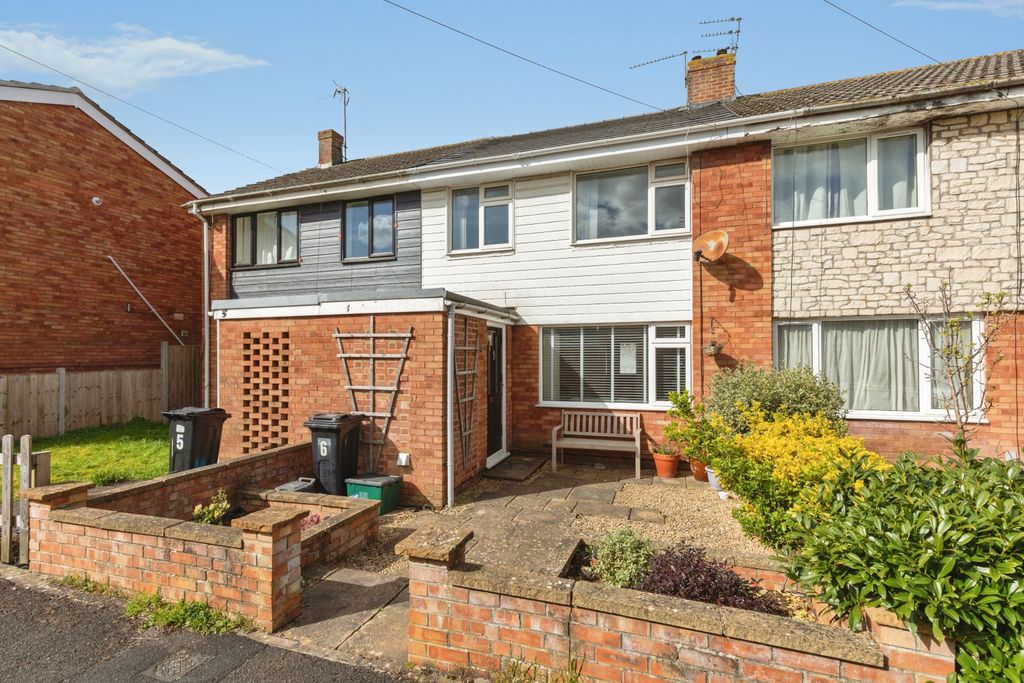 Property photo 1 of 20