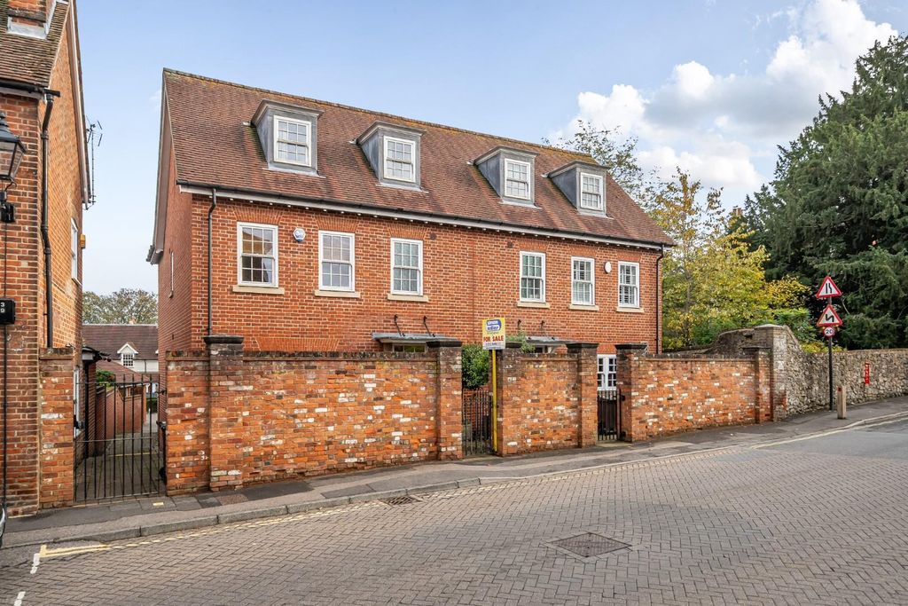 Property photo 2 of 17 1374294-1-6903A5De3B6B2.Jpg