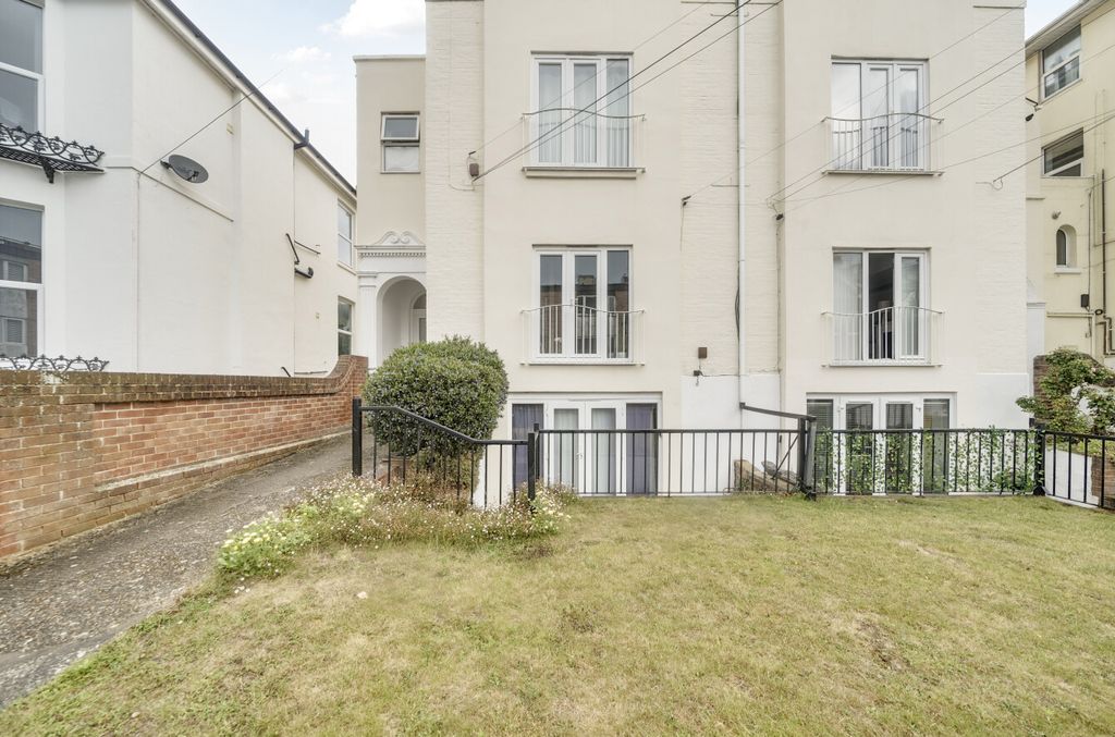 Property photo 1 of 12 1311101-23-684Adb...