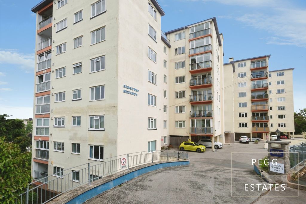 Property photo 1 of 26