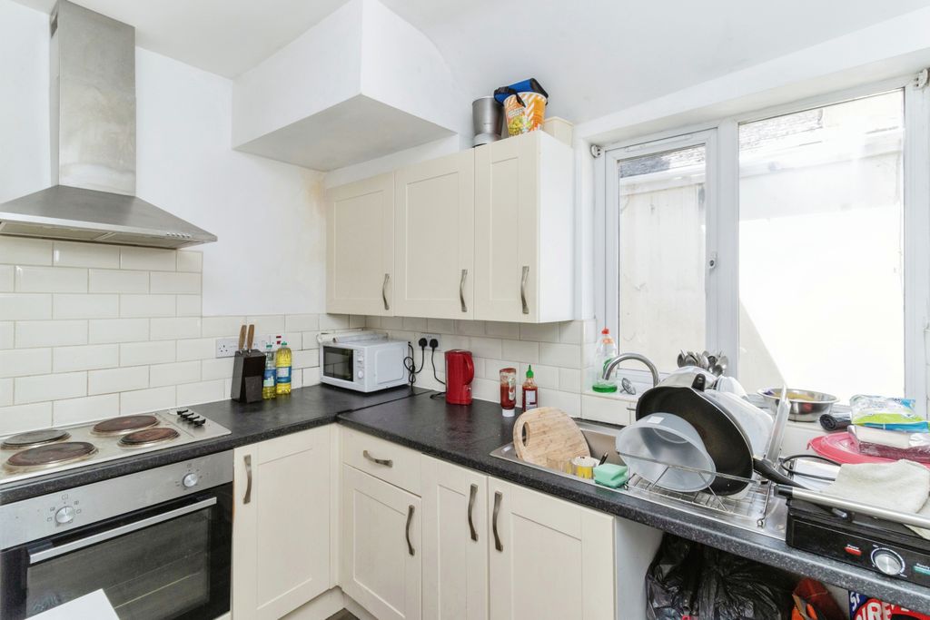 Property photo 2 of 16 Photography