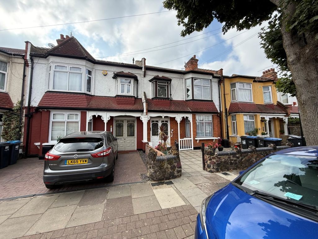Property photo 1 of 9