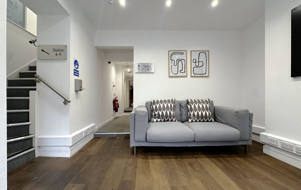 Property photo 3 of 16 Poplarhouse_Hale_Officestolet_1.Png