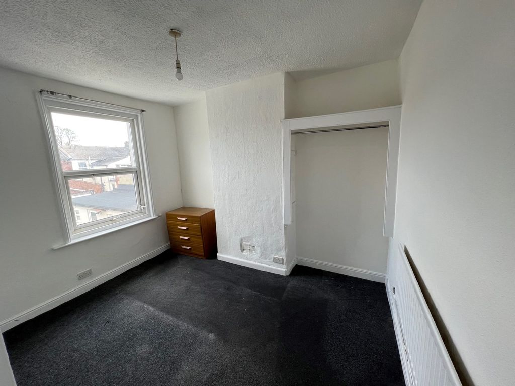 Property photo 2 of 4
