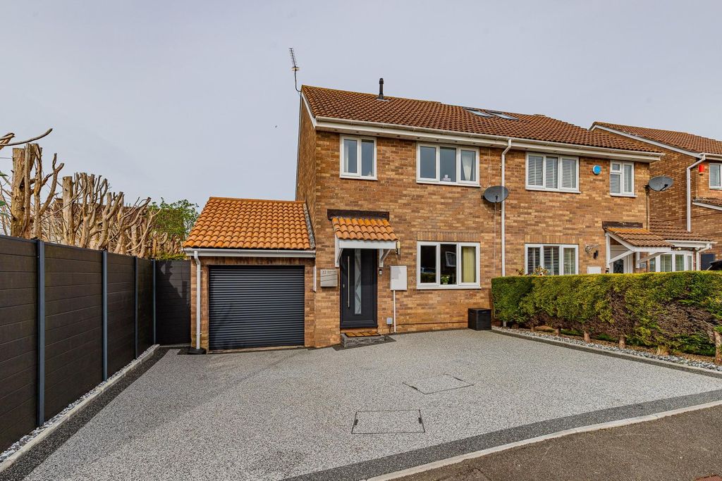 Property photo 1 of 26 Front