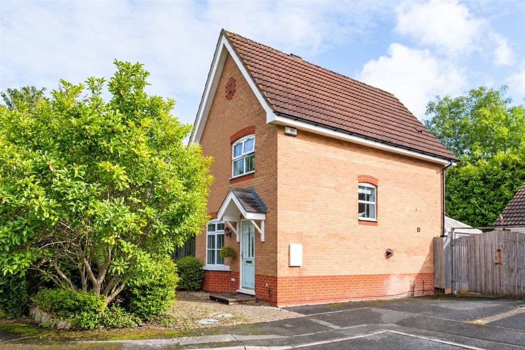 Property photo 1 of 14 Front.Jpg