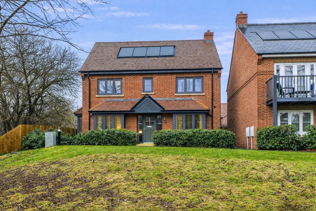 Property photo 1 of 39