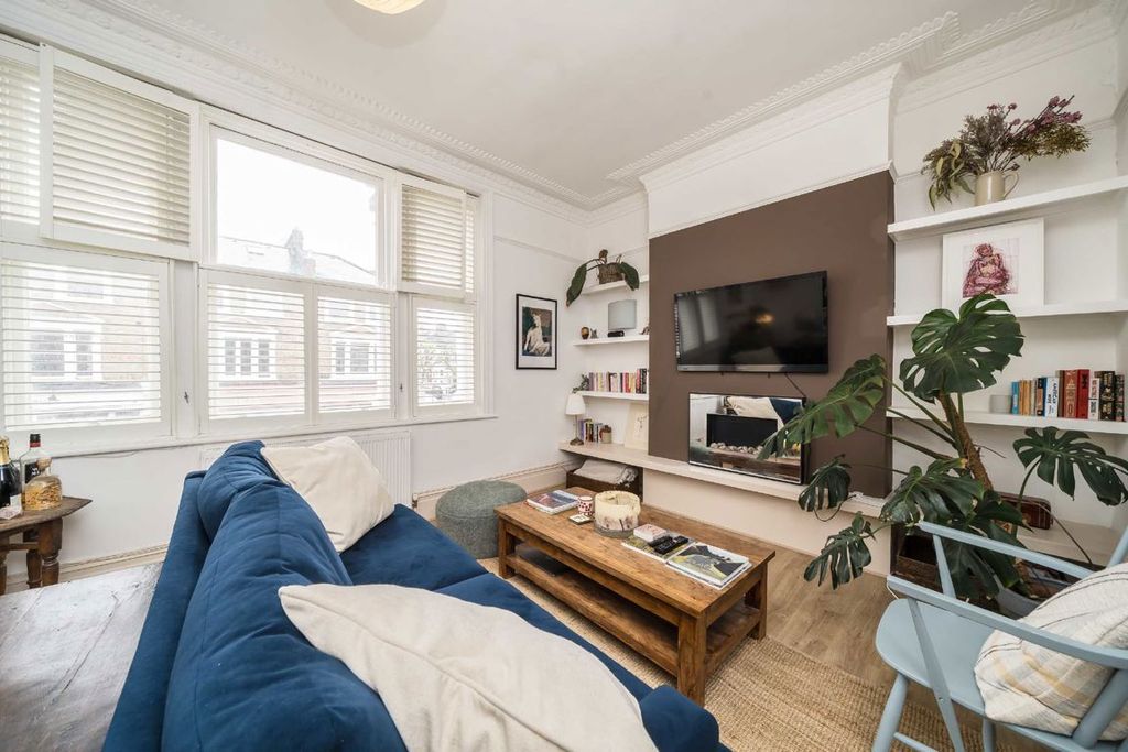 Property photo 2 of 5