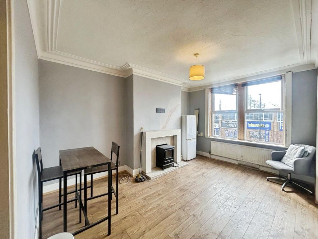 Property photo 3 of 7 53cd86B9-Image00002.Jpeg