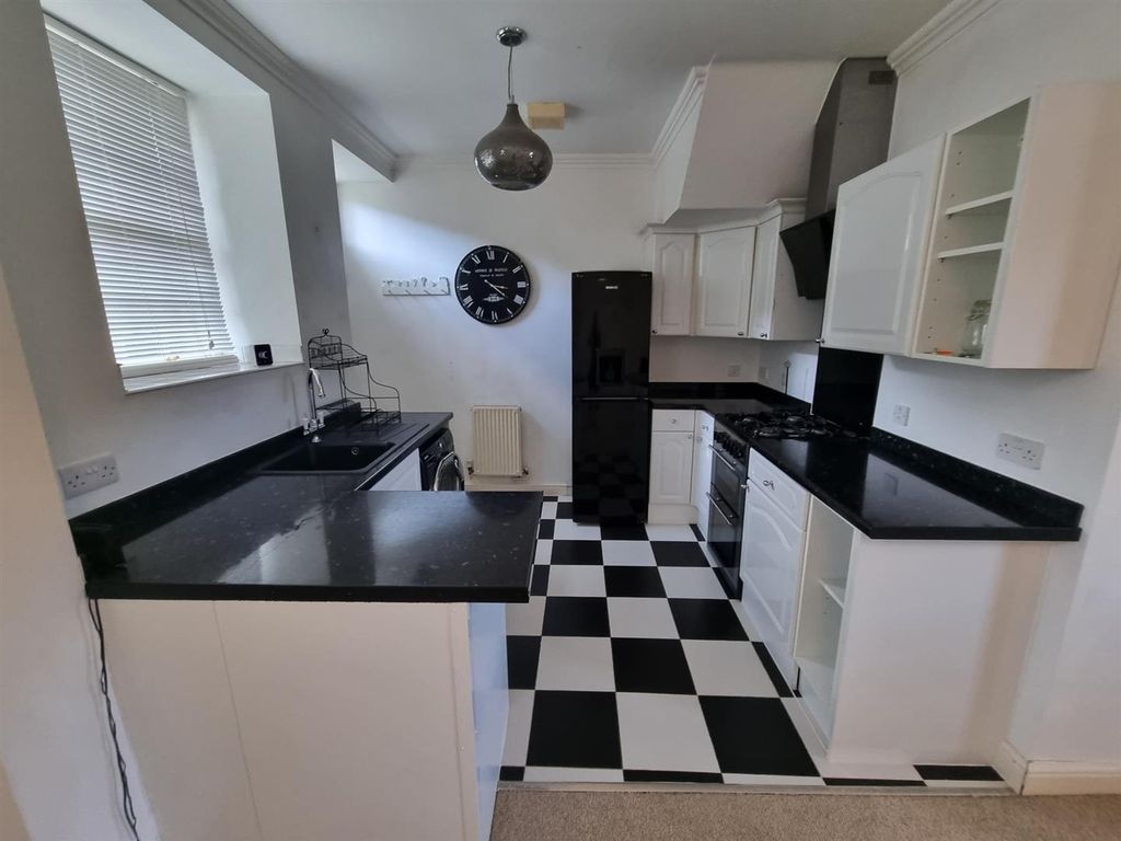 Property photo 3 of 13 Chen.Jpg