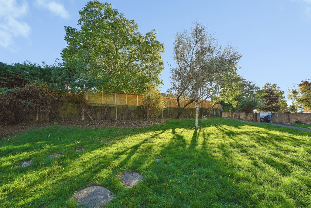 Property photo 2 of 9 Pbox-Img.Jpg