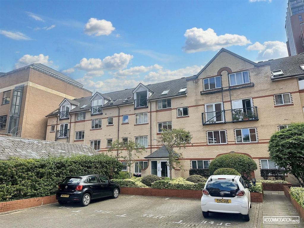 Property photo 1 of 8 Bright Modern Apartments With Private Parking...