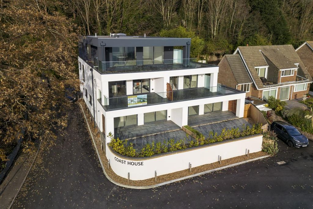 Property photo 1 of 28 Main Picture