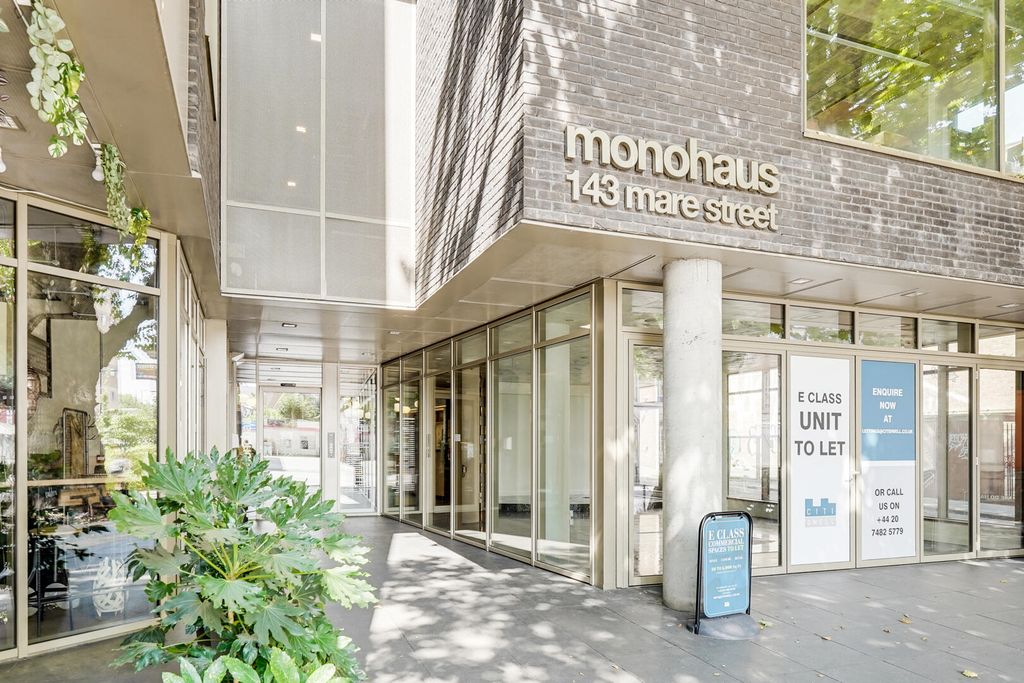 Property photo 2 of 7 03-Cf61Jus06038.Jpg