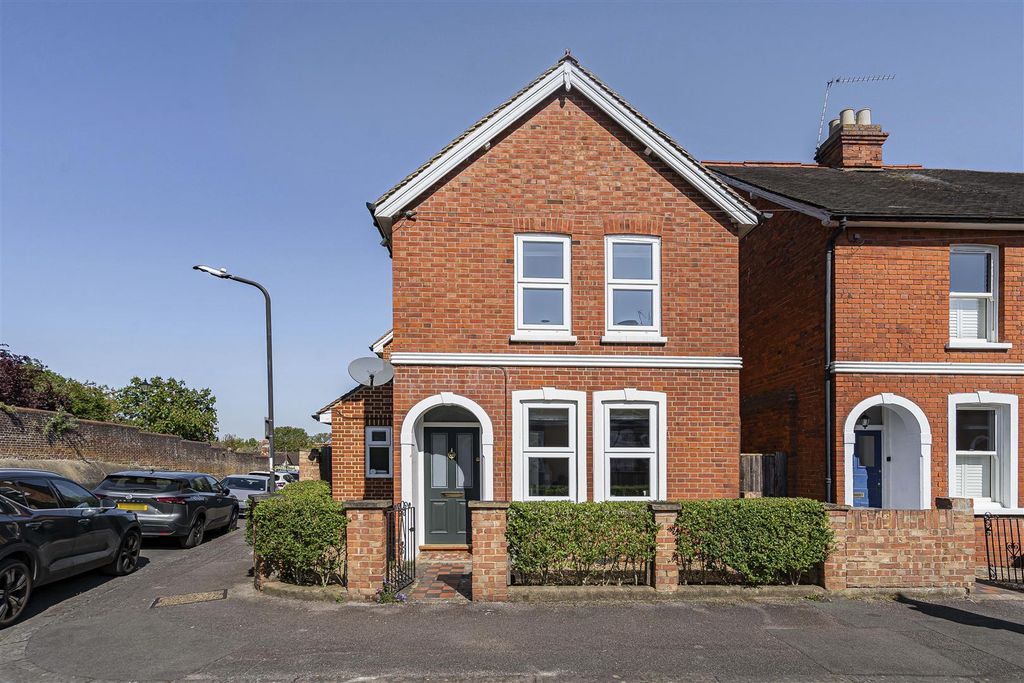 Property photo 1 of 37 External