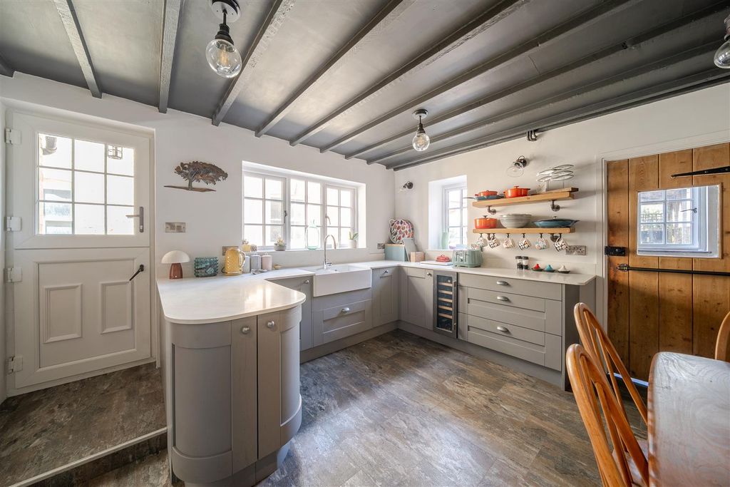 Property photo 2 of 16 Kitchen/Diner