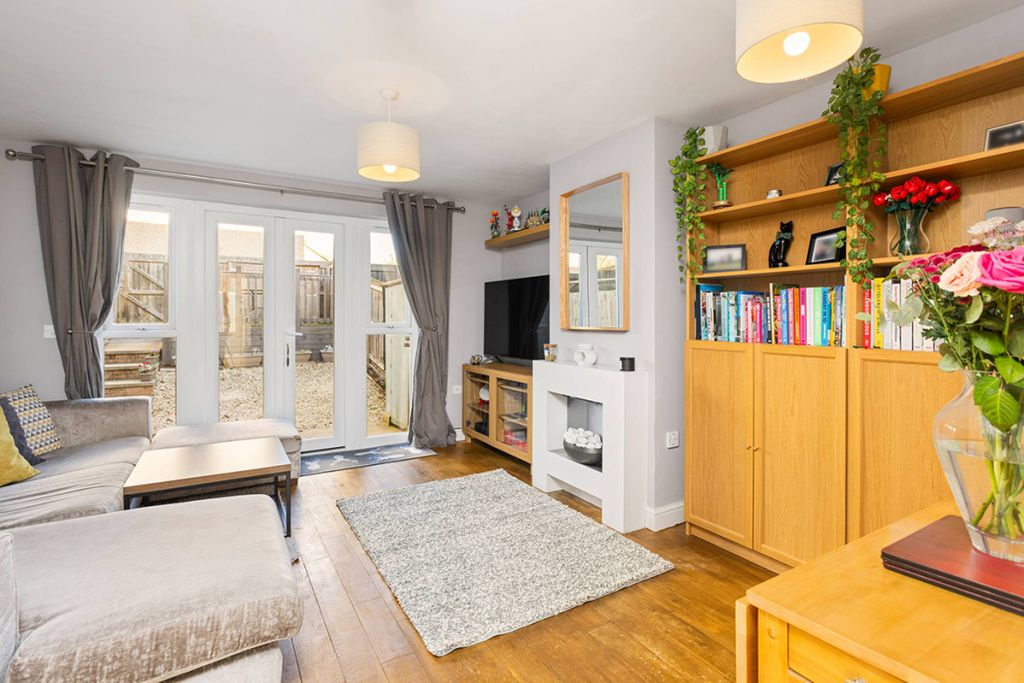 Property photo 3 of 21