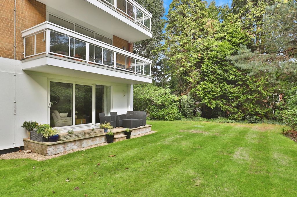 Property photo 2 of 17 Photo