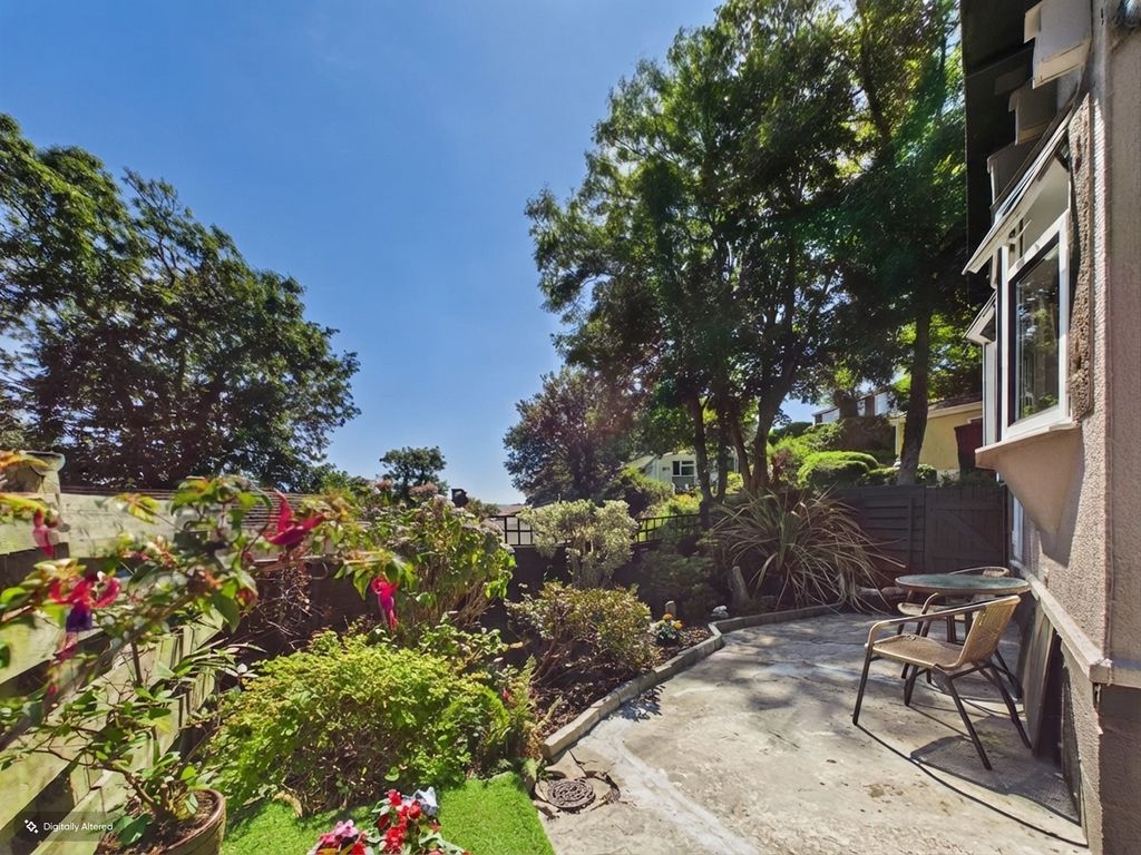 Property photo 1 of 15 Garden