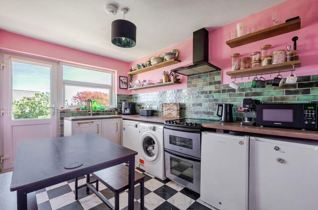 Property photo 3 of 15 1468834-10-6A1Ab9...