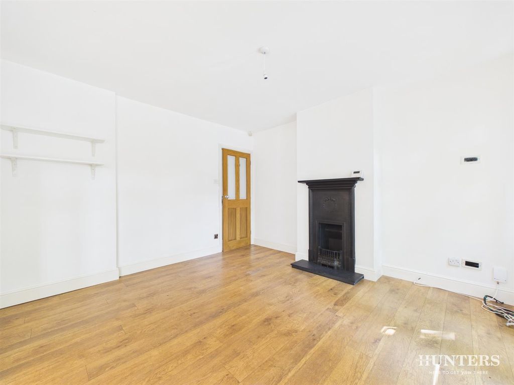 Property photo 3 of 22 43c4910F000d4d6Bbe60B5779dab8270_100_Cam05287G0-Pr