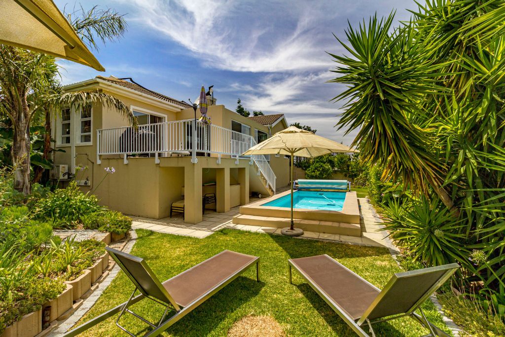 Property photo 1 of 32 Sw1725603