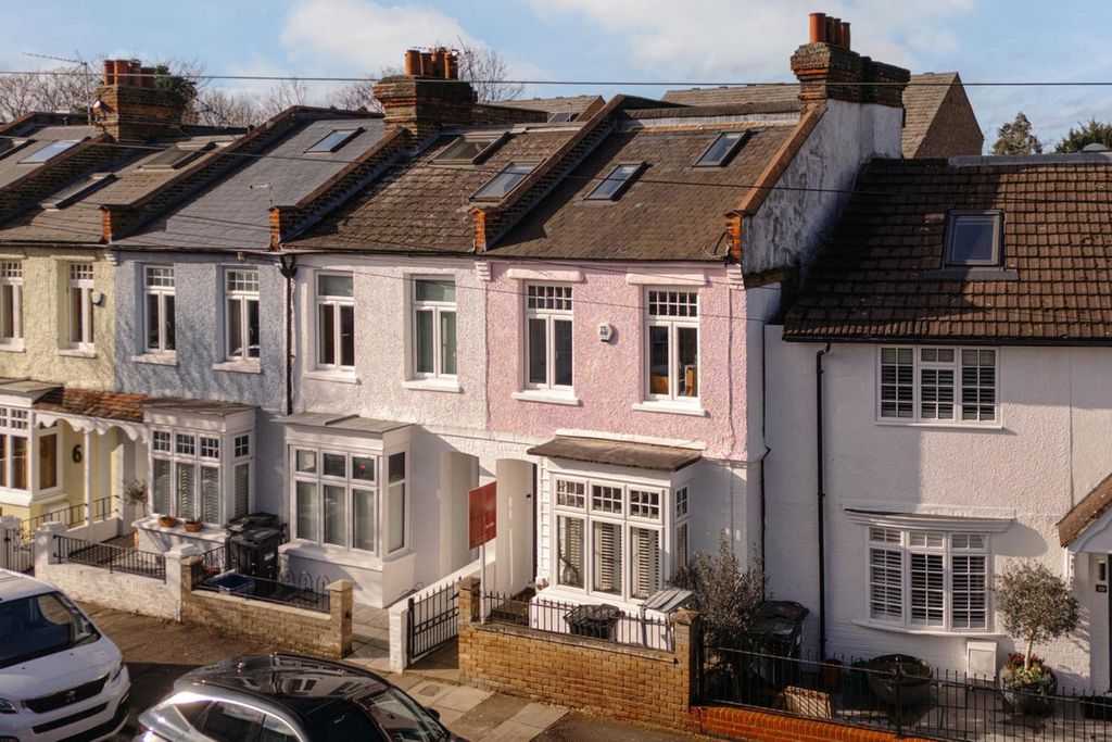 Property photo 1 of 34