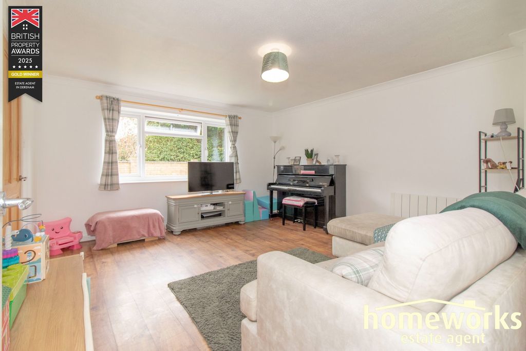 Property photo 2 of 10