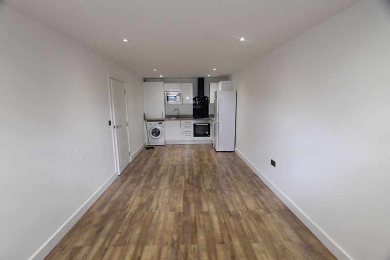 Property photo 2 of 8 Photo 6