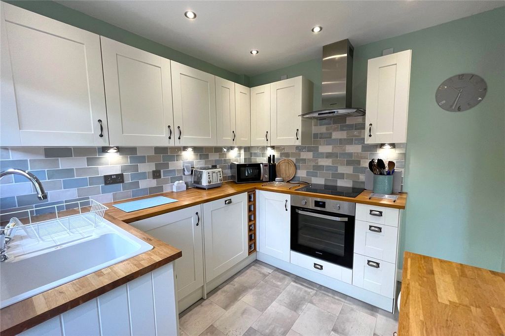 Property photo 2 of 18 Picture No. 01