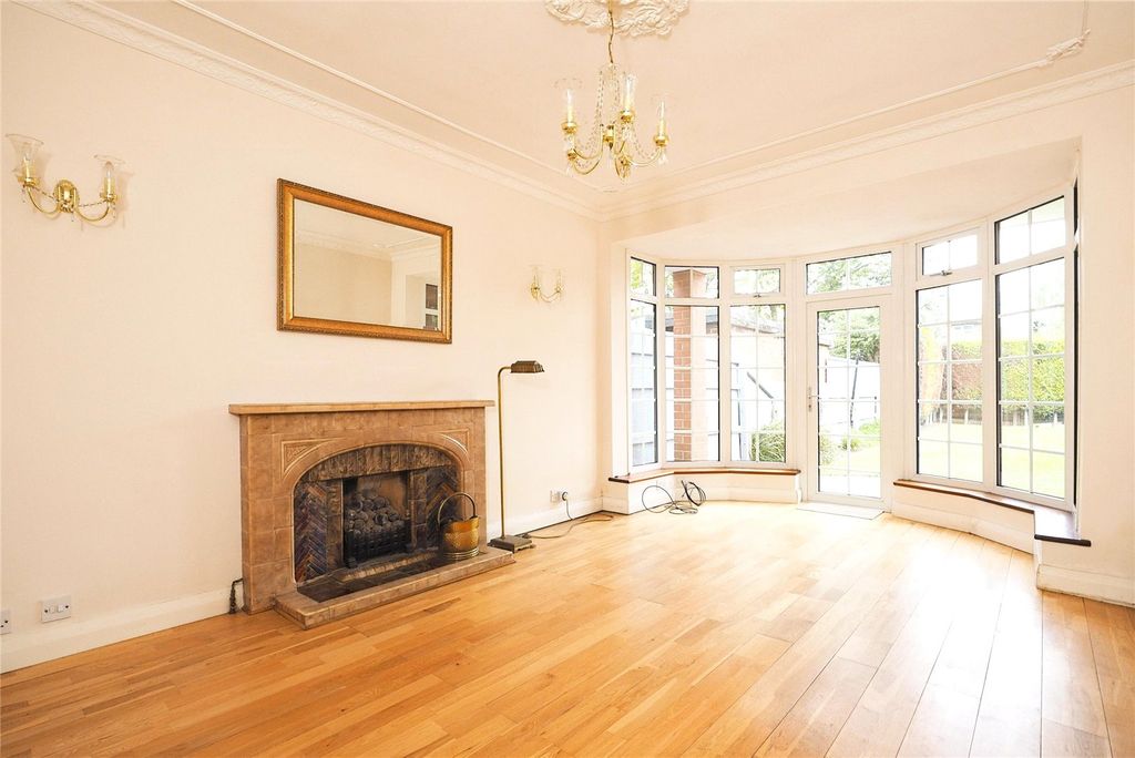 Property photo 3 of 13