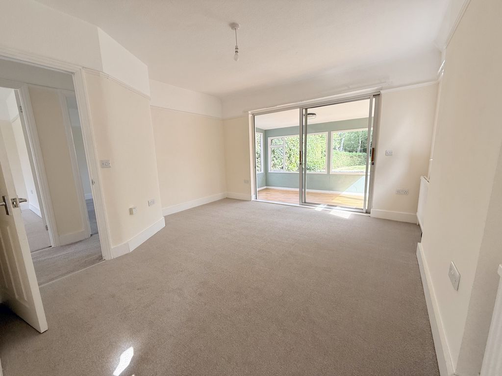 Property photo 2 of 18 Rear Reception