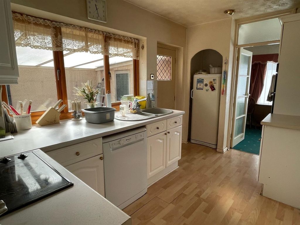 Property photo 3 of 29 Kitchen.Jpg