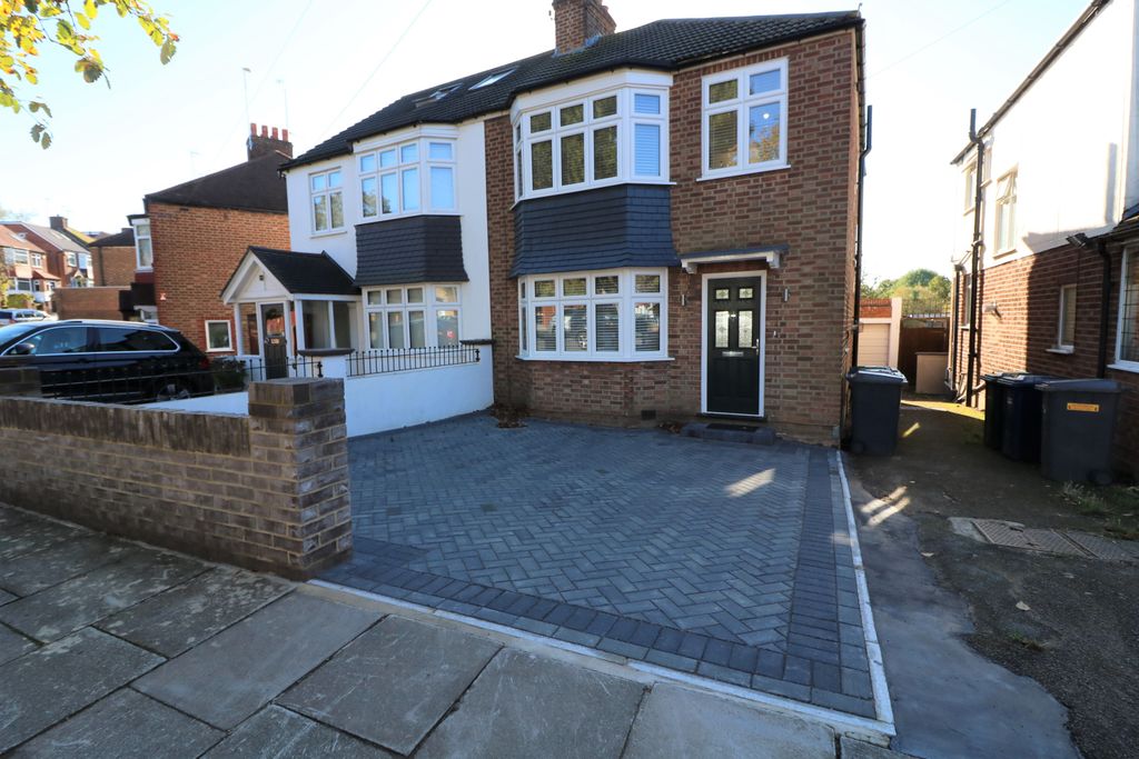 Property photo 2 of 24