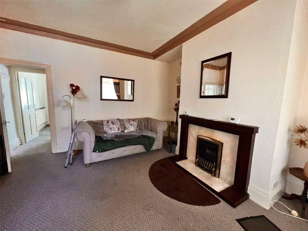 Property photo 3 of 13 Picture No. 10