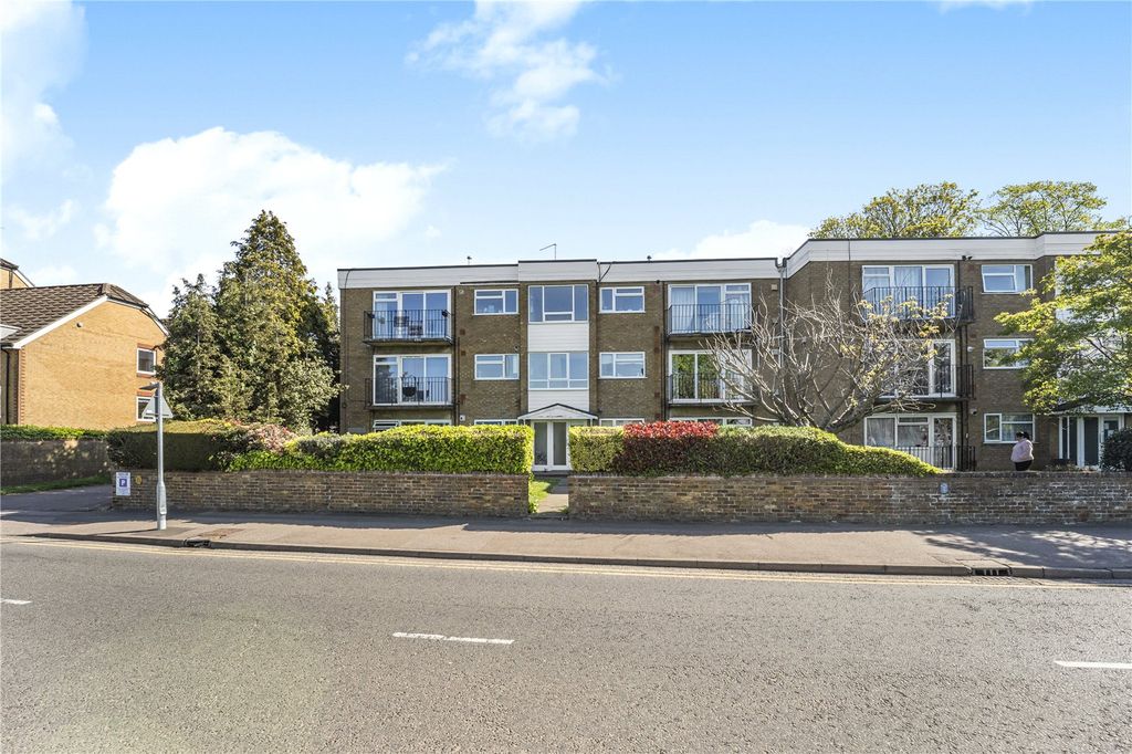 Property photo 2 of 18 Picture No. 13