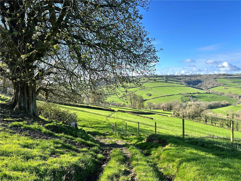 Property photo 2 of 9 Picture No. 06
