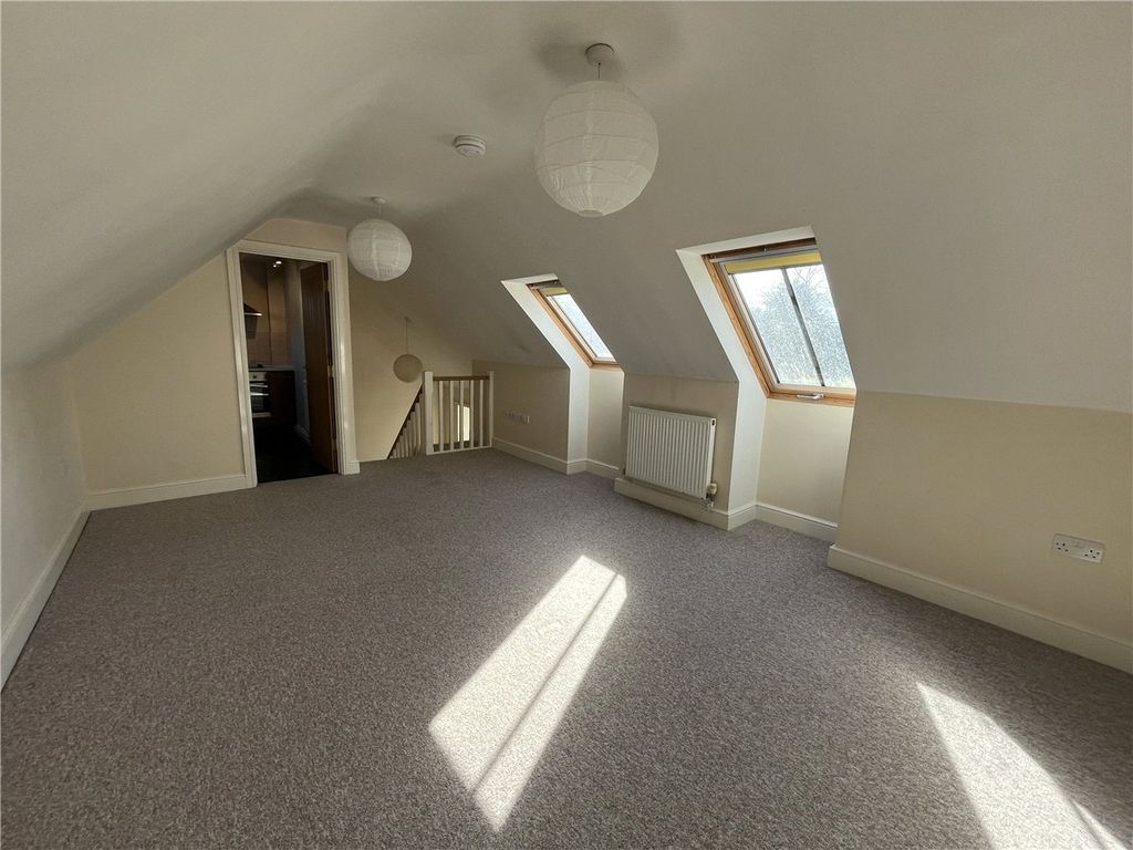 Property photo 2 of 16 Picture No. 02